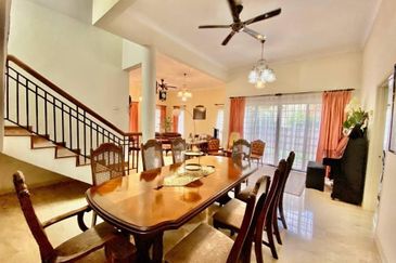 Cyberjaya -  Owner Urgent jual ! PM FAST !!