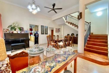 Cyberjaya -  Owner Urgent jual ! PM FAST !!!