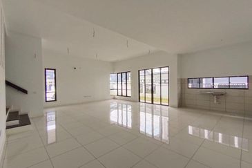 Cyberjaya - Loan reject Corner lot ! Fast !