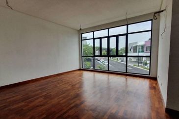 Bandar Baru Salak Tinggi