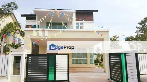 Banting !Freehold Double Storey 3100 sqft Endlot Available, Selangor, Banting