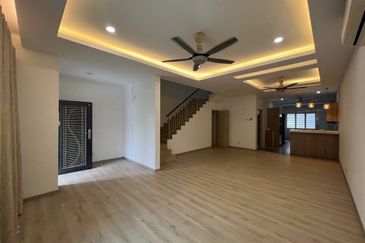 Kota Kemuning - 2 Tingkat Rumah🏡100% Loan🚨Freehold🚨Individual Title 22x70