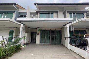 Kota Kemuning - 2 Tingkat Rumah🏡100% Loan🚨Freehold🚨Individual Title 22x70