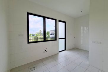 Kota Kemuning -Loan reject Completed Unit ! 34x80