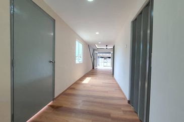 Kota Kemuning - Below Market Value ! 40x90 50% ! Corner ! Fast ! 