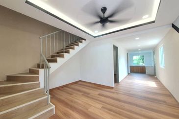 Kota Kemuning - Below Market Value ! 40x90 50% ! Corner ! Fast ! 