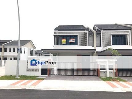 Bandar Saujana Putra - Khas Endlot With Big Extraland , 3778 Semi D , FreeHold, Selangor, Kuala Langat