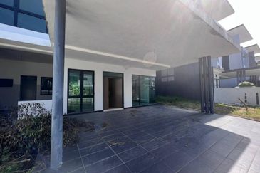 MANTIN MANTIN MANTIN ! Freehold