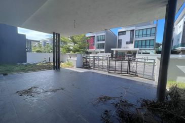 MANTIN MANTIN MANTIN ! Freehold