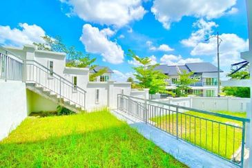 MANTIN - 【34x89】Great Community. Near Parks, Schools, Libraries, Bank And Shops