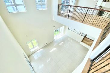 MANTIN - Corner lot <Freehold> Gated Guarded 