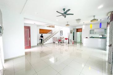 MANTIN - 5Bilik5Tandas <Projek Rumah Mampu Milik > Hanya 3Unit Sahaja