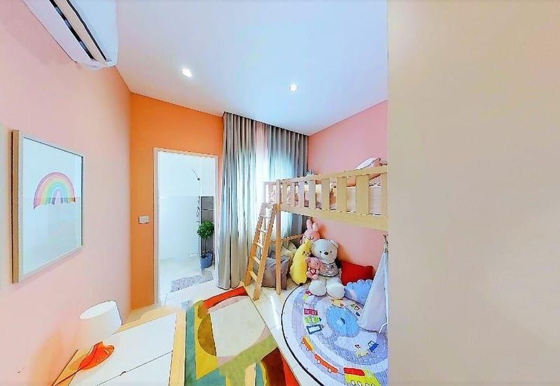 Duta Villa, Presint 14