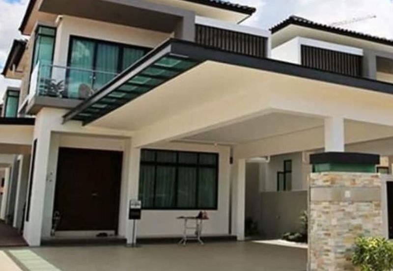 Taman Kristal, Dengkil