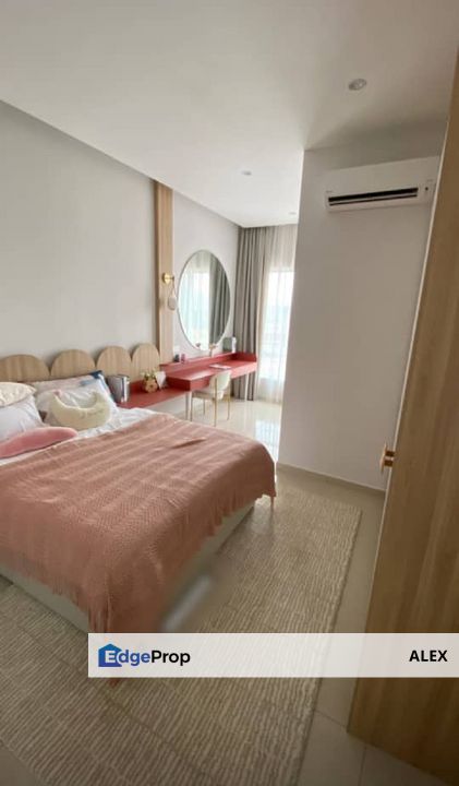 15 min Putrajaya Cyberjaya Partial Furnished FREEHOLD NEW TERRACE Dengkil, Selangor, Dengkil