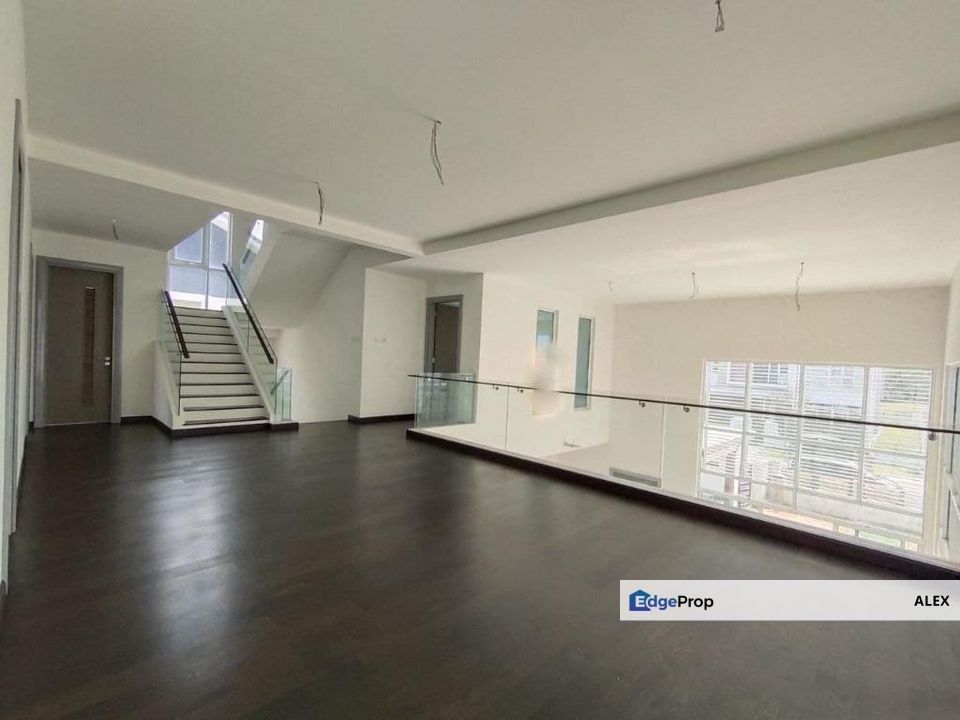 0%Down Payment! Double Storey 26x85 Free HOC, Negeri Sembilan, Seremban