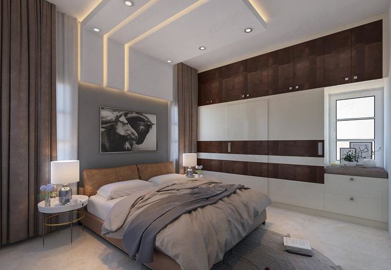 Bandar Enstek (Timur)