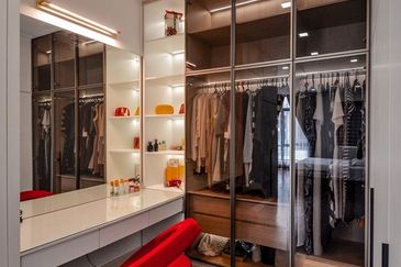 BANDAR ENSTEK (JENTAYU)