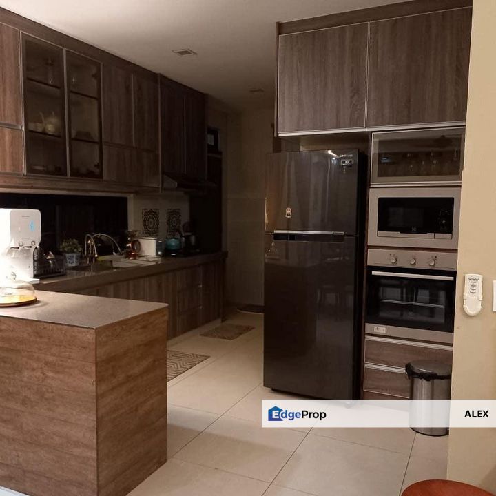 [Cash Back 30k] 24x75 2Sty Freehold Near Nilai, Negeri Sembilan, Nilai