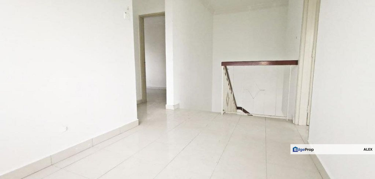 [Cash Back 30k] 24x75 2Sty Freehold Near Nilai, Negeri Sembilan, Nilai