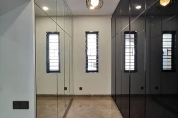 Taman Bunga Raya, Sepang