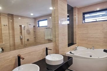 Taman Bunga Raya, Sepang