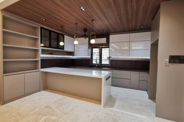 Taman Bunga Raya, Sepang