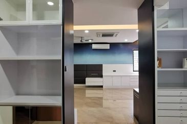 Taman Bunga Raya, Sepang