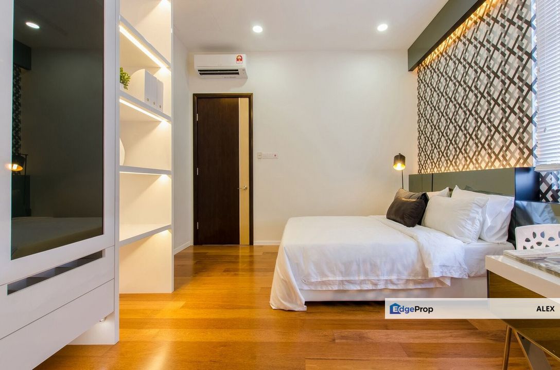 Shah Alam MonthlyOnly RM2.3K! 2Sty 25x80Full Loan, Selangor, Shah Alam