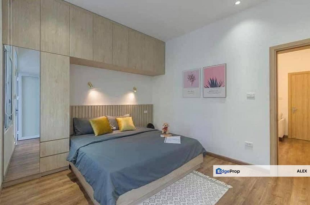 New House Lelong Price! GATED AND GUARDED 39X80, Selangor, Sepang