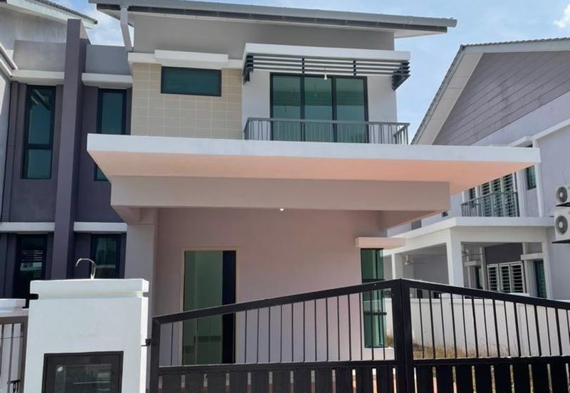 Bandar Mahkota Banting (Brooklands)