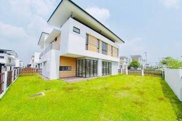 Taman Tasik Semenyih (Lake Residence)