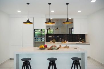 Anika @ Bandar Ainsdale