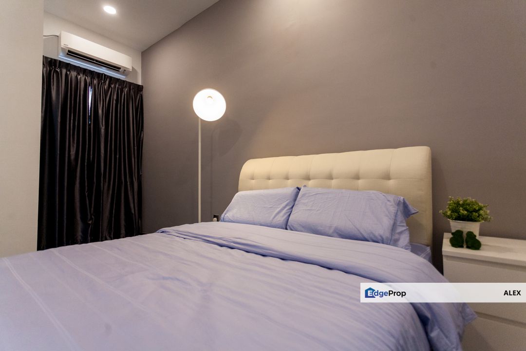 Shah Alam Seksyen 27 MonthlyOnly RM2.3K! 2Sty 25x80Full Loan, Selangor, Shah Alam