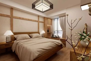 Bandar Enstek (Timur)