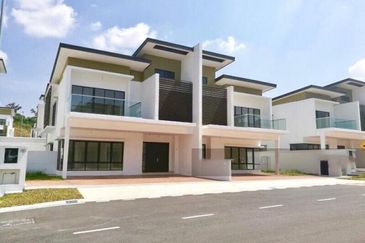 The Villa @ Bandar Enstek