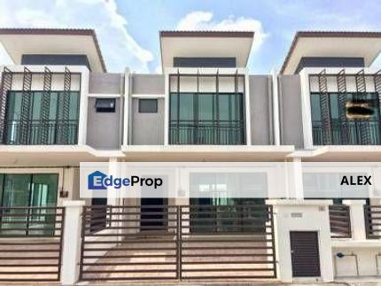 [Full Loan] Double Storey 28x80Free HOC Gate&Guard, Selangor, Cyberjaya