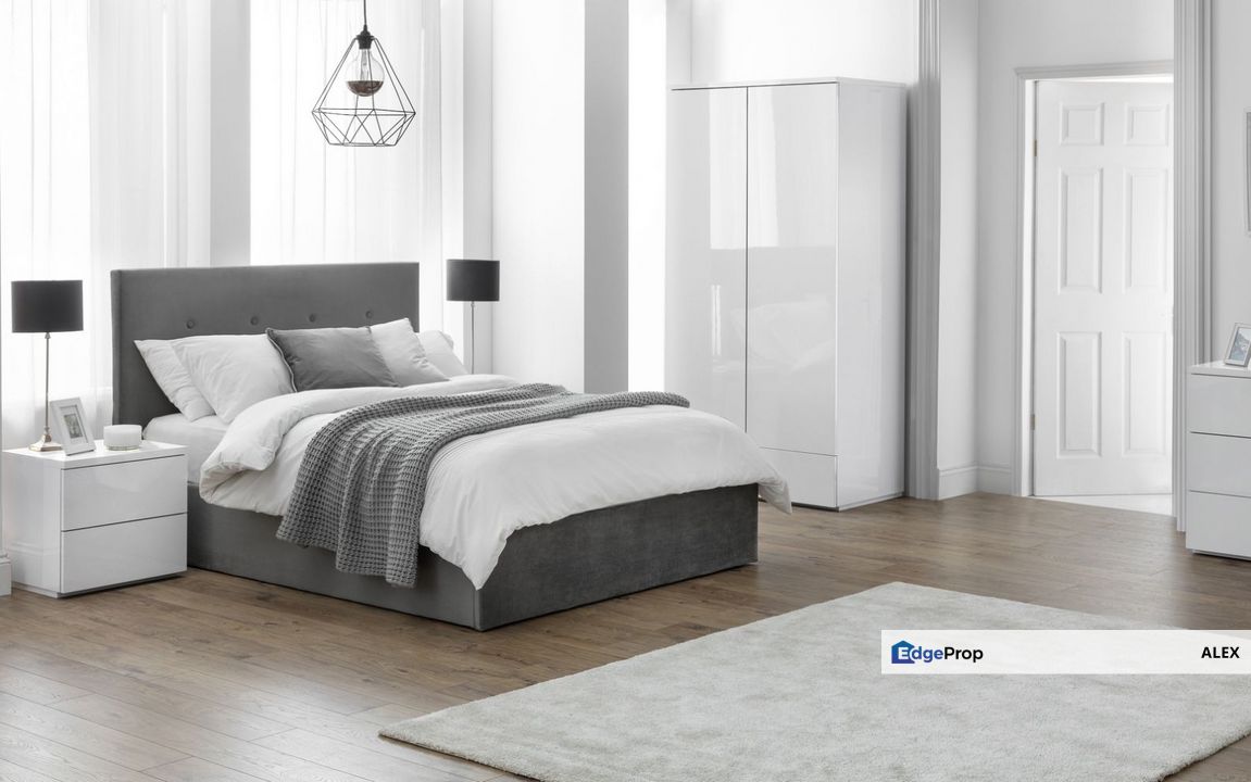 2 Tingkat Rumah 22x75 [100% Loan -Freehold- Individual Title]Gated&Guarded Free HOC, Selangor, Sepang