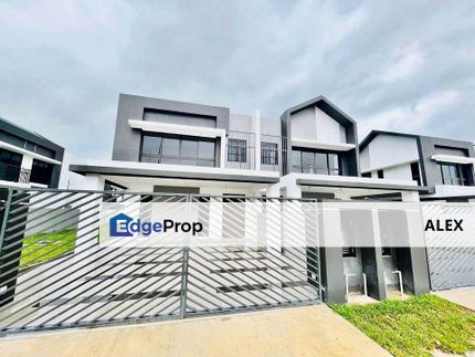 Monthly Only RM1.9K!！Freehold 27x80Full Loan, Negeri Sembilan, Seremban