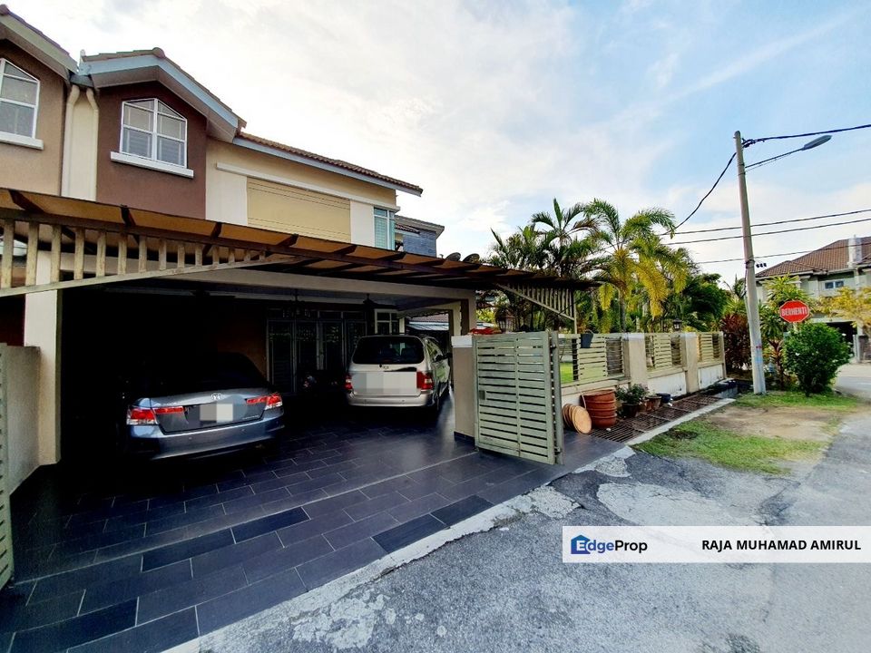 Corner Lot Double Storey Taman Impian Putra Bangi for Sale RM1,230,000