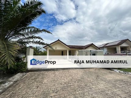Bungalow Triple Storey Kayangan Heights Seksyen U9 Shah Alam, Selangor, Shah Alam