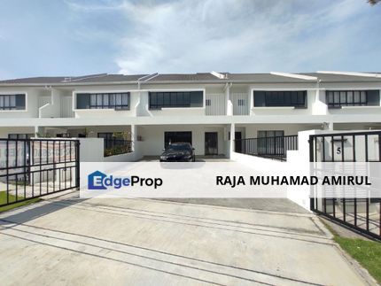 Double Storey Superlink Sejati Lakeside Cyberjaya, Selangor, Cyberjaya