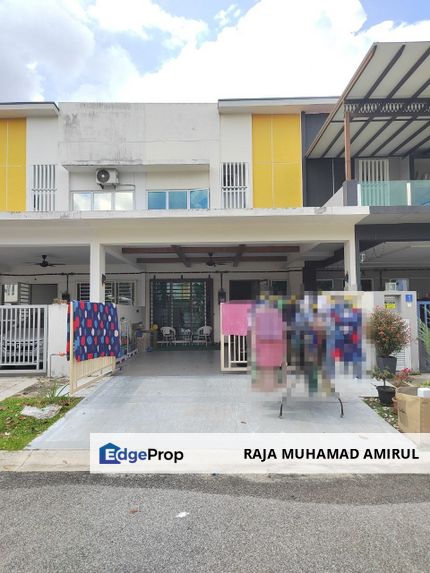 Double Storey Terrace Suriaman 1 Bandar Sri Sendayan, Negeri Sembilan, Seremban