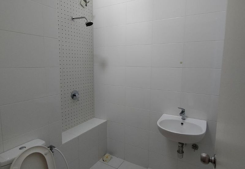 Cradleton @ Eco Majestic