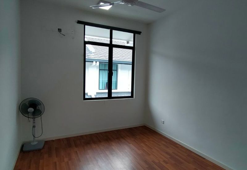 Cradleton @ Eco Majestic