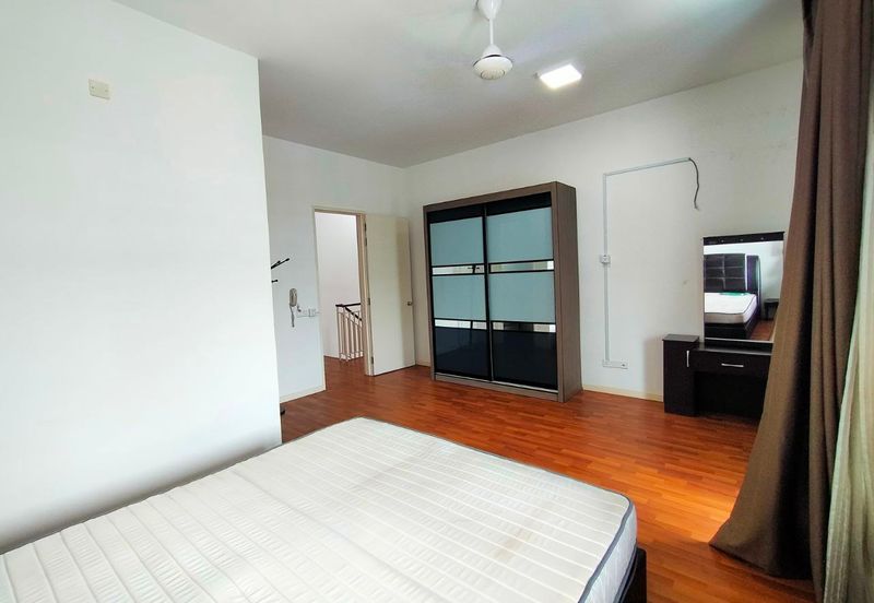 Cradleton @ Eco Majestic