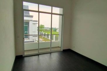 Merrydale @ Eco Majestic