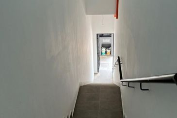 Baris Place @ Setia Mayuri