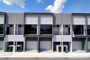 Baris Place @ Setia Mayuri