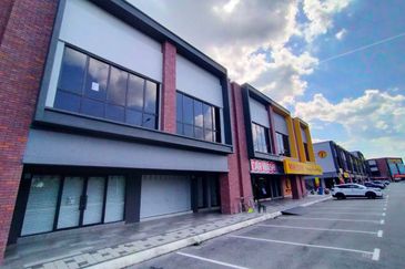 Baris Place @ Setia Mayuri